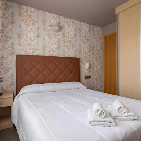 Apts Cueto 3d 4 Adultos * Cangas de Onis